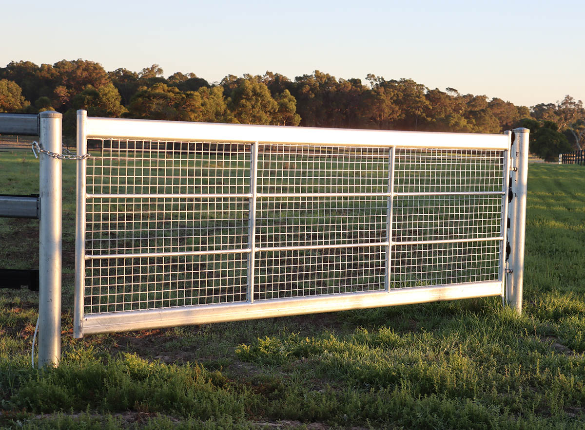 Heavy Duty Horse Safe Gate - Image 3