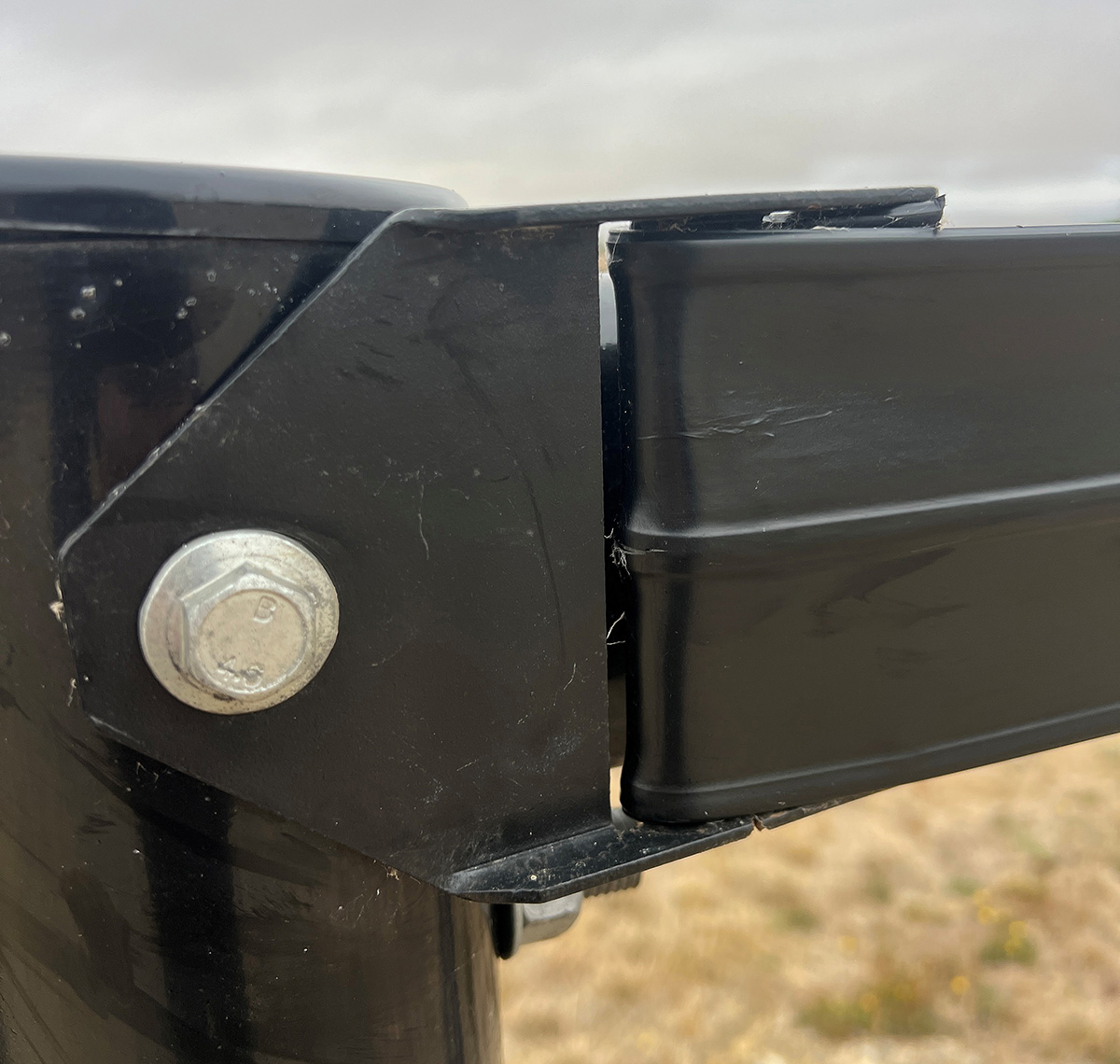 Stallion Rail Non Insulated Straight End Bracket - Image 2